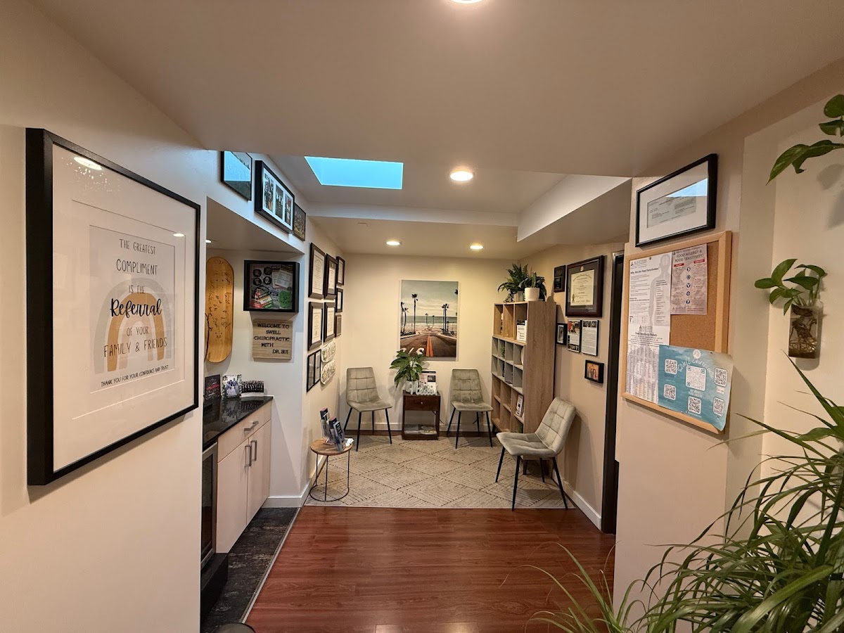 Swell Chiropractic (Sports Med & Hyperbarics + Shockwave) — clinic photo