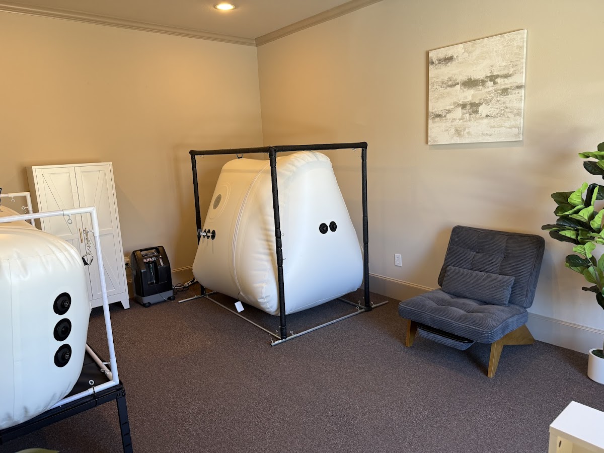 OXYHYPERBARIC — clinic photo