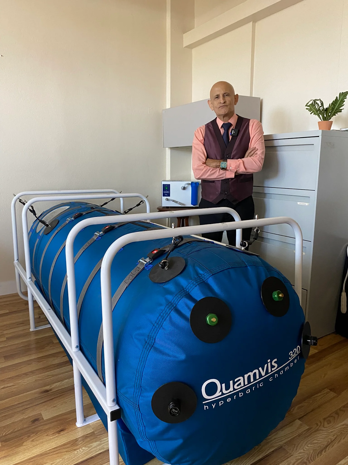 Health Icons: Hyperbaric Oxygen Therapy, Magnetic Resonance Therapy, Biomagnetism, Detoxification. — clinic photo