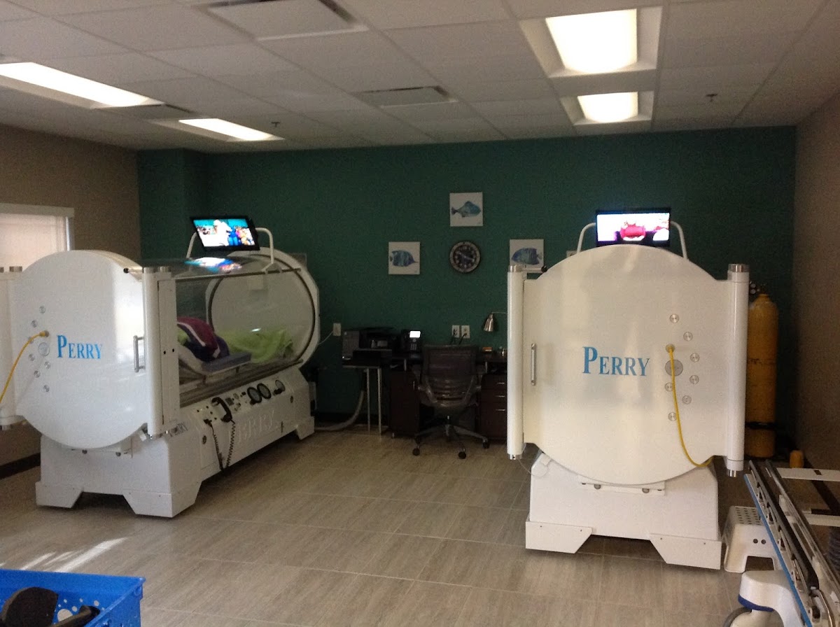 Willow Bend Hyperbaric Oxygen Therapy — clinic photo